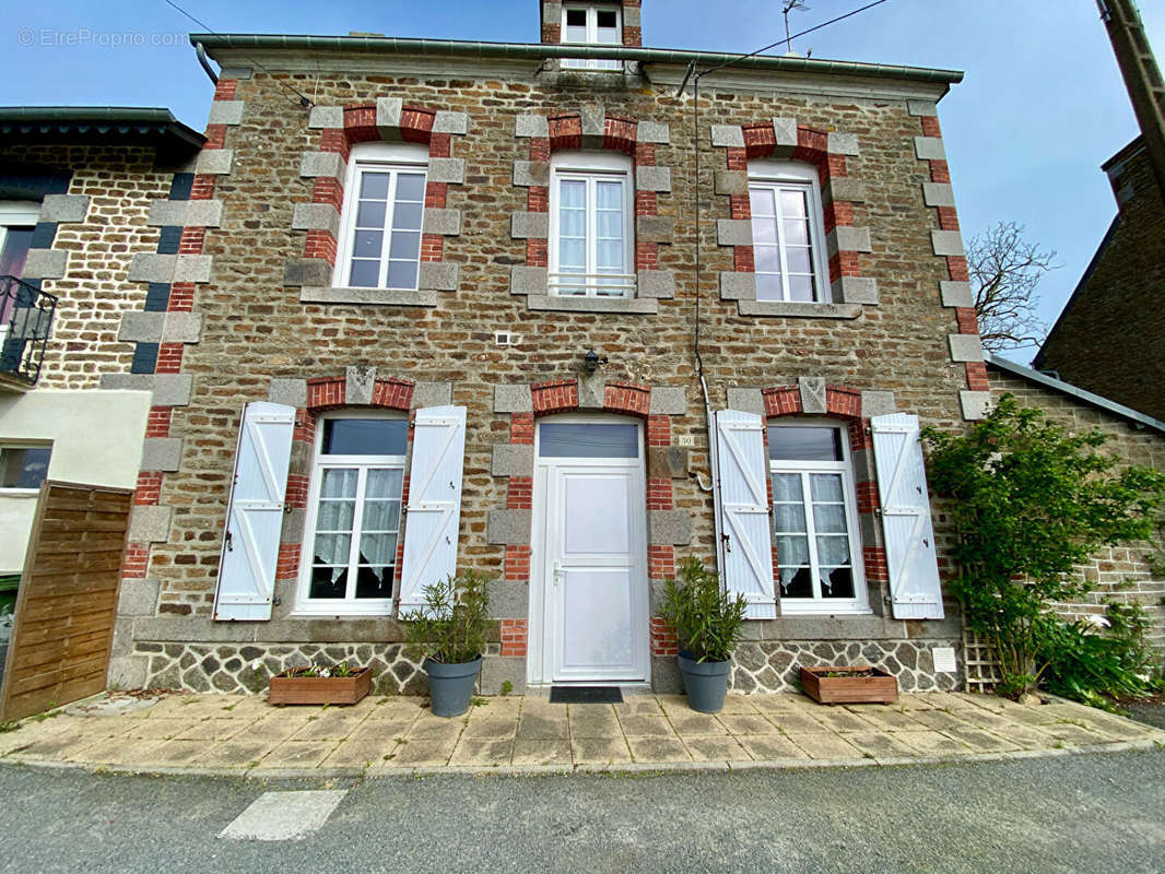 Maison à PLEUDIHEN-SUR-RANCE