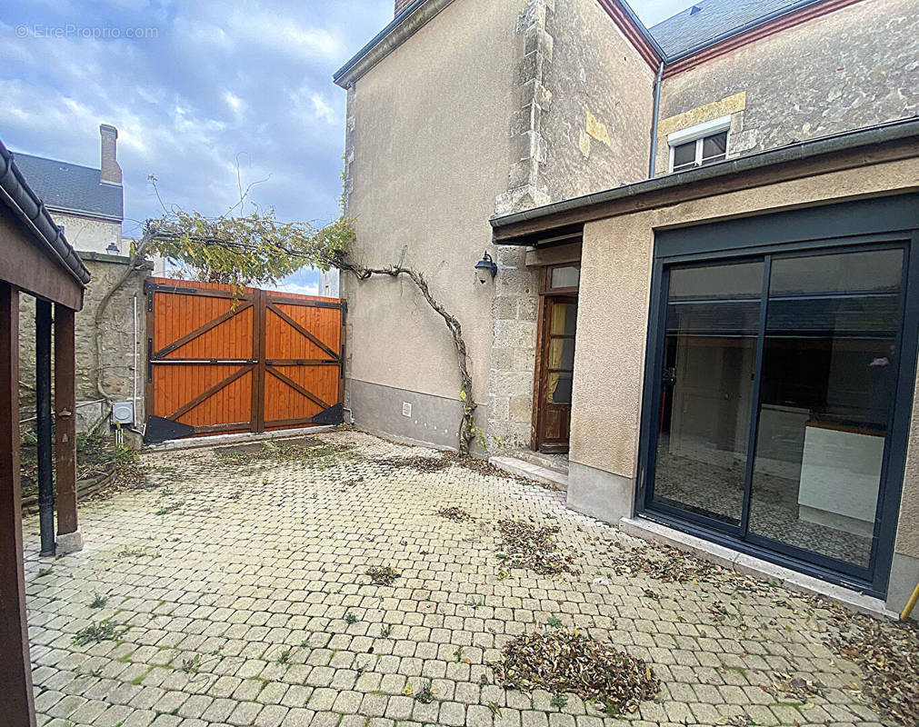 Maison à FAY-AUX-LOGES