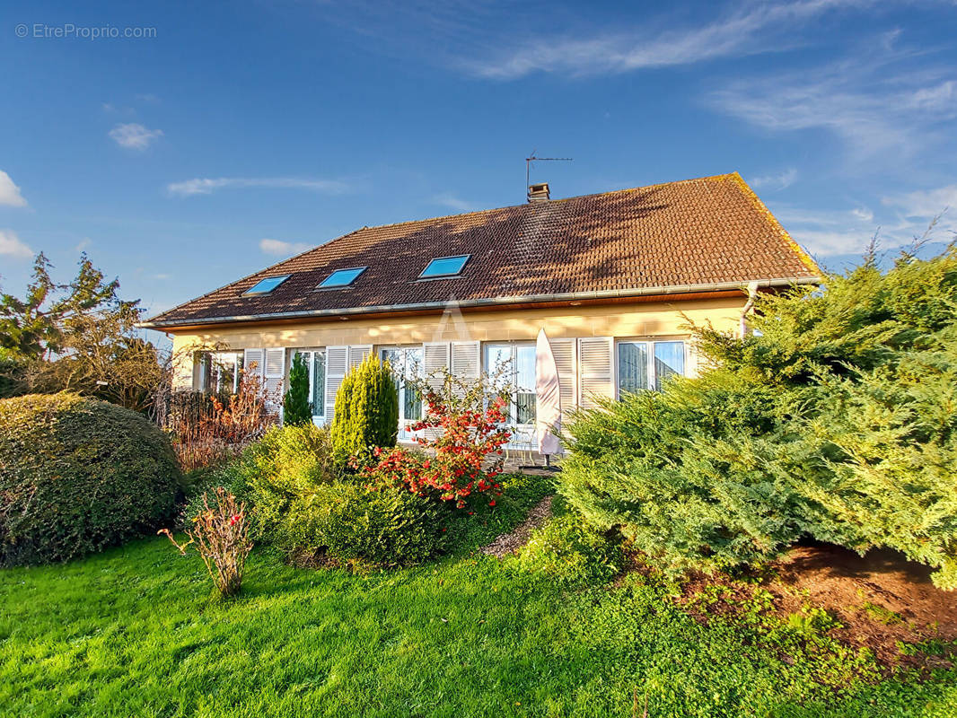 Maison à CHARS