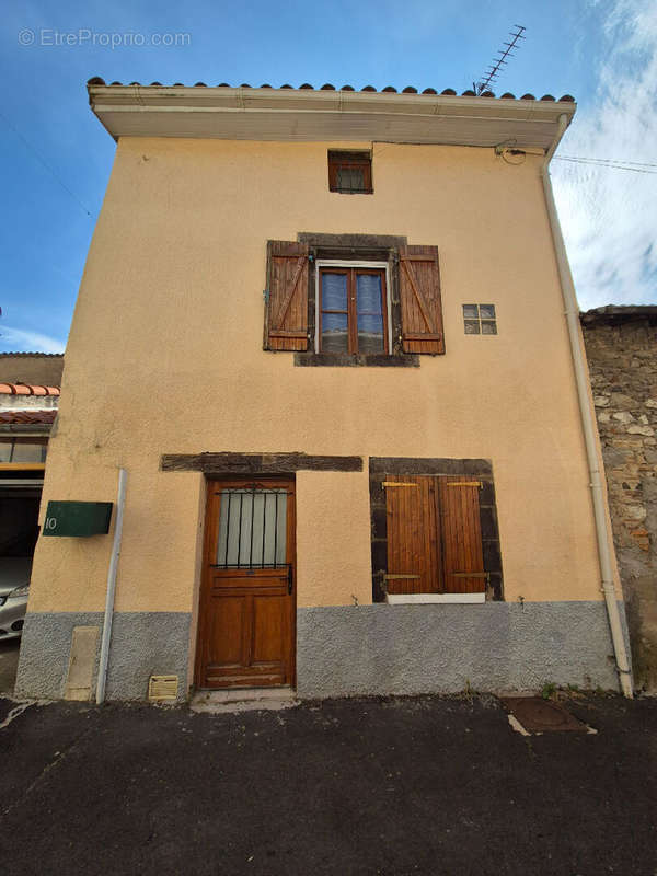 Maison à PONT-DU-CHATEAU