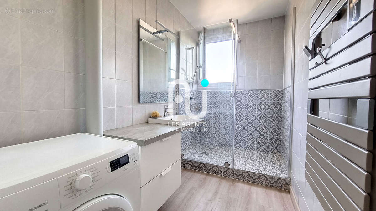 Appartement à ASNIERES-SUR-SEINE