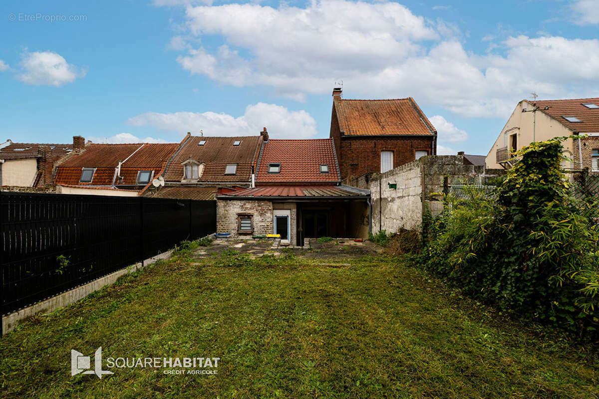 Maison à SIN-LE-NOBLE