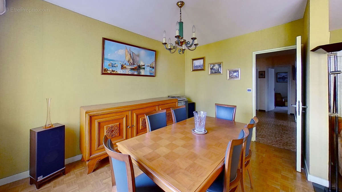 Appartement à LYON-8E