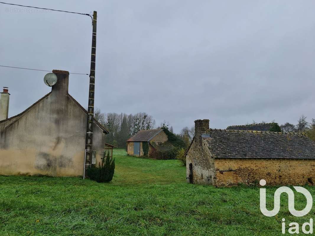 Photo 6 - Maison à SAVIGNE-L&#039;EVEQUE