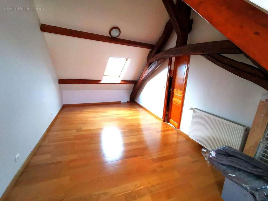 Photo 8 - Appartement à BRUYERES-SUR-OISE