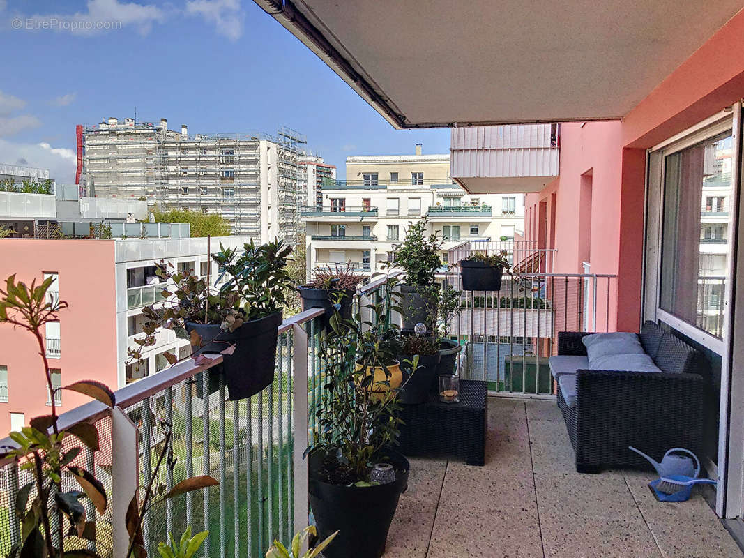 Appartement à COLOMBES