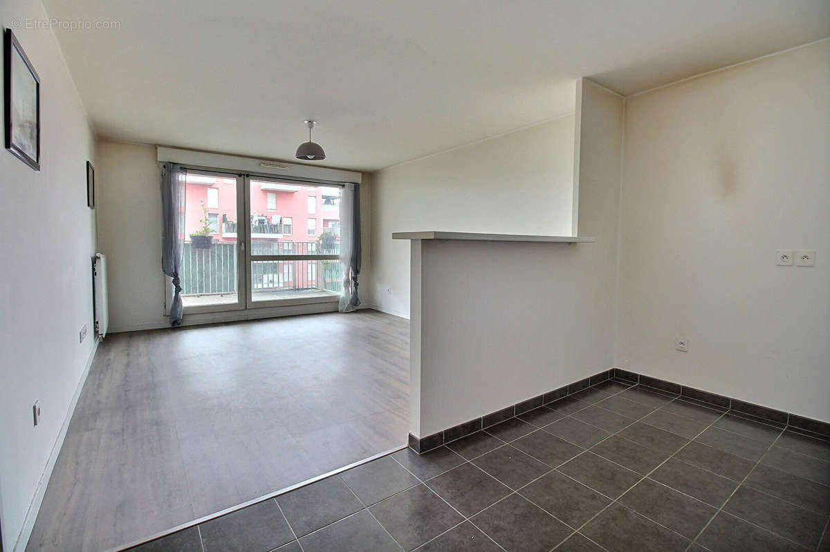 Appartement à COLOMBES