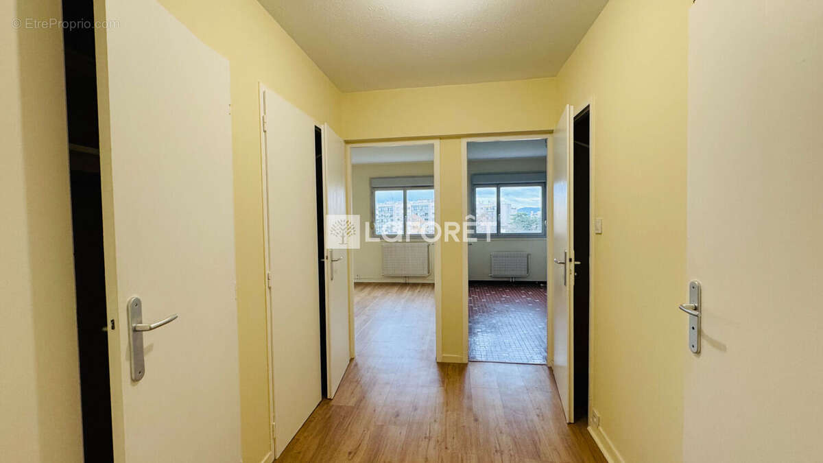 Appartement à LYON-5E