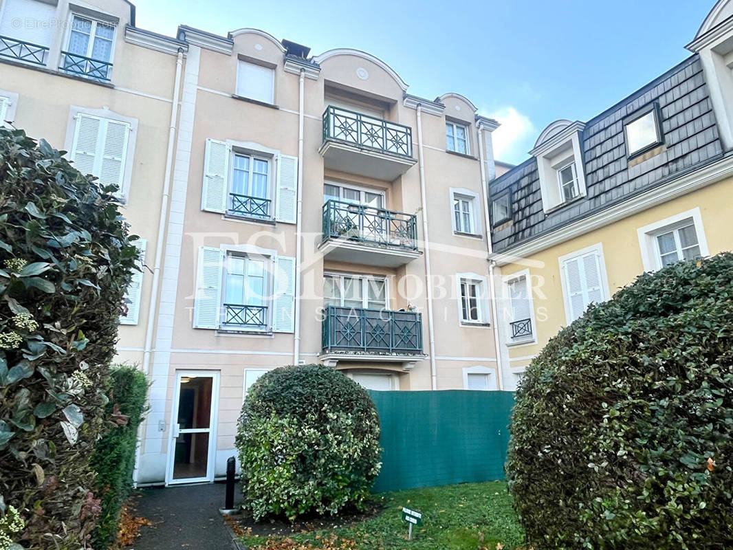 Appartement à LE PLESSIS-BOUCHARD