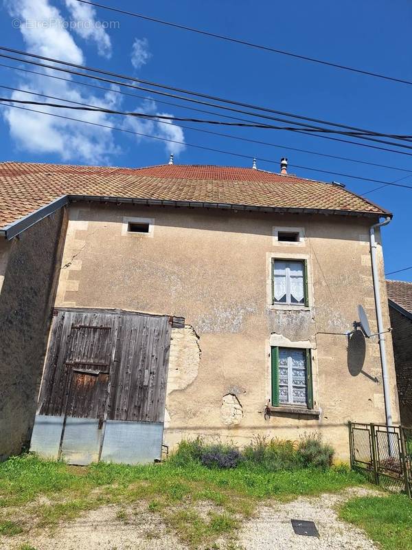 Maison à CUSSEY-SUR-L&#039;OGNON