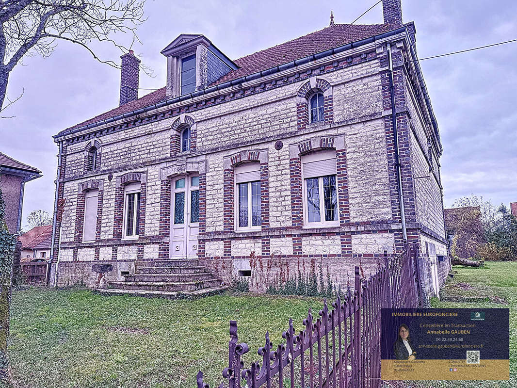 Maison à LAINES-AUX-BOIS