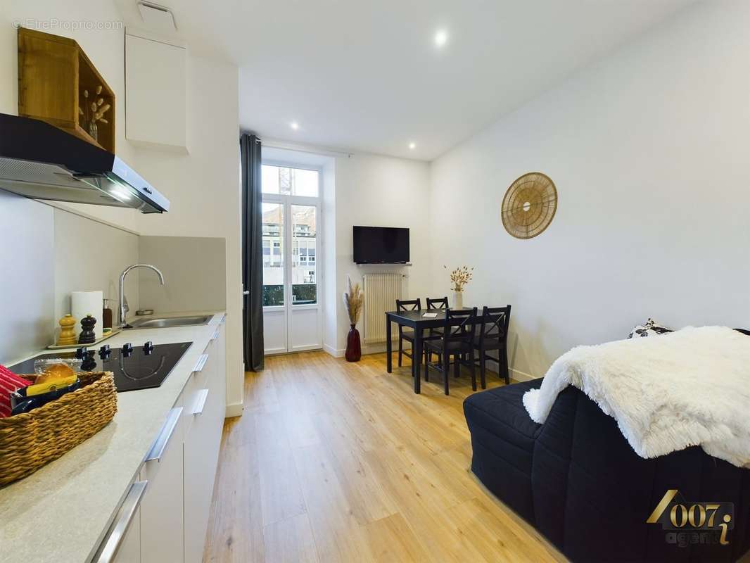 Appartement à AIX-LES-BAINS