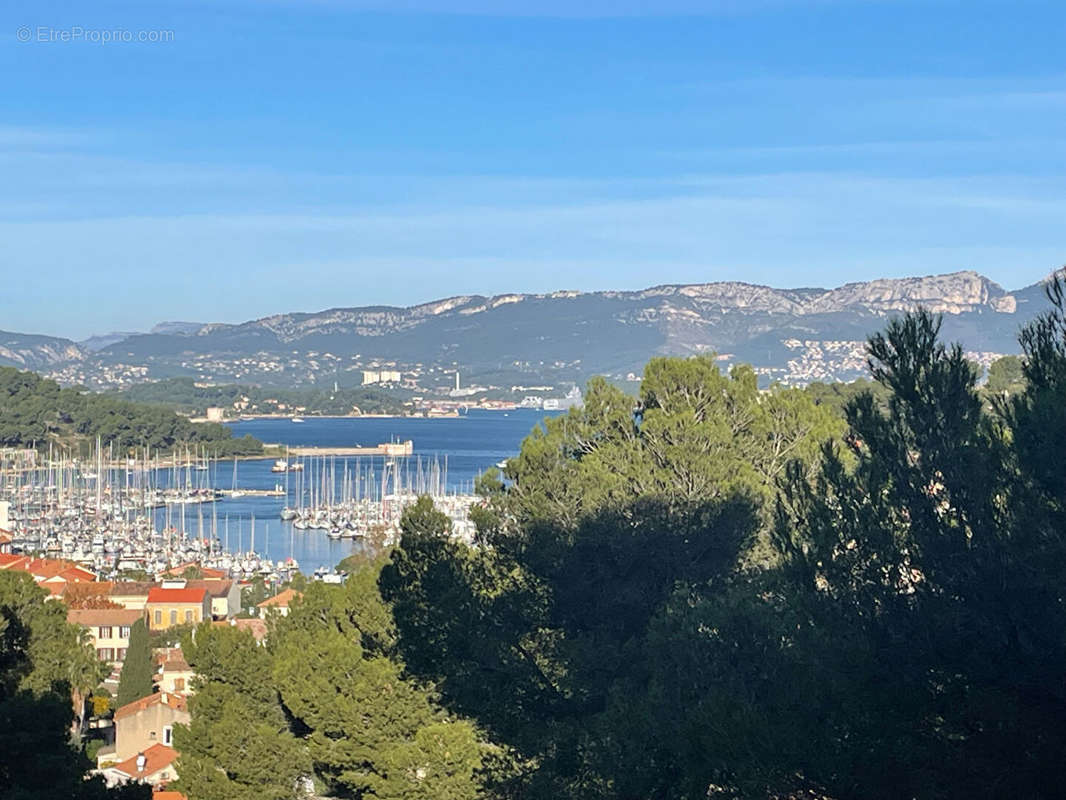 Appartement à SAINT-MANDRIER-SUR-MER