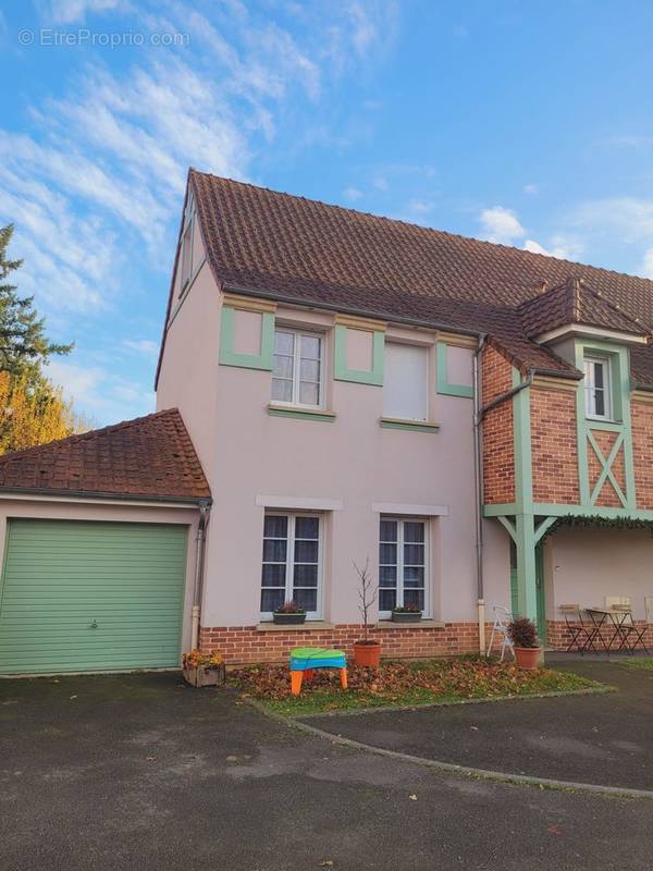 Maison à LE VAUDREUIL