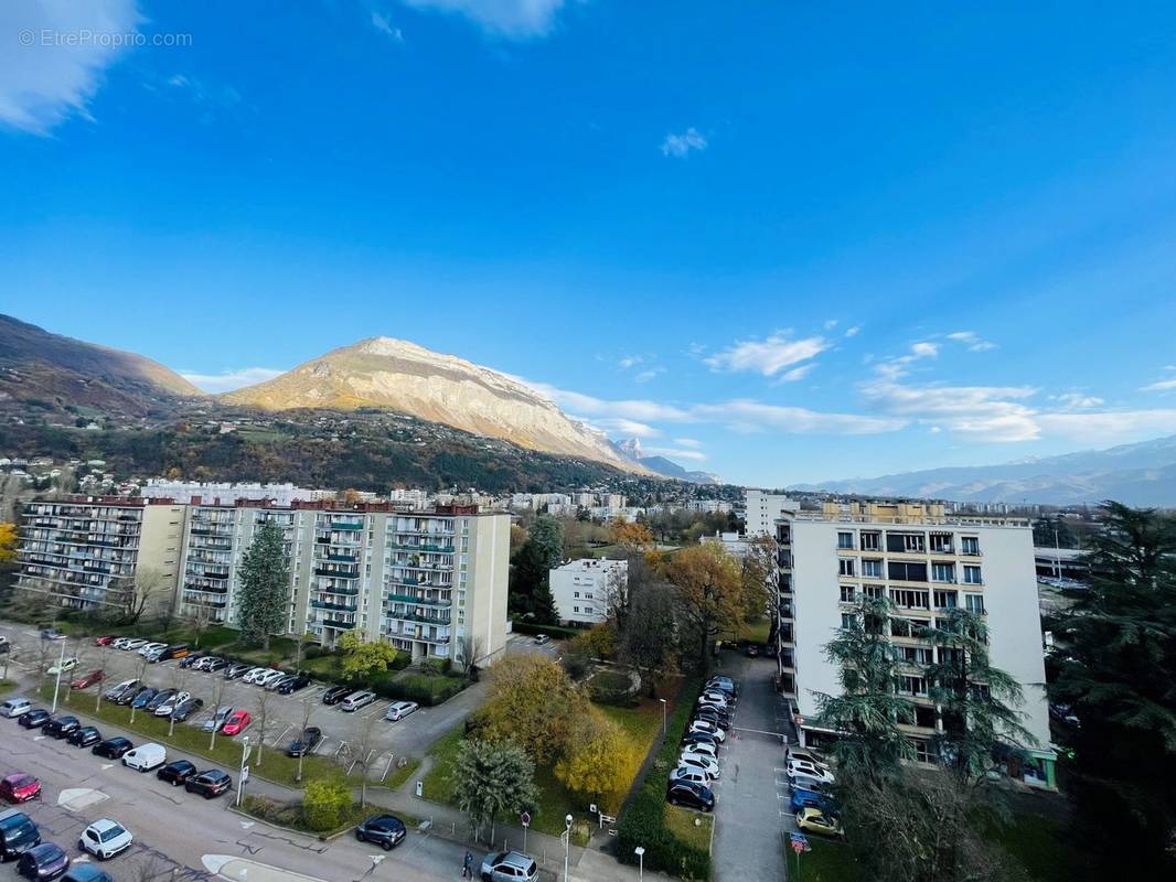 Appartement à MEYLAN