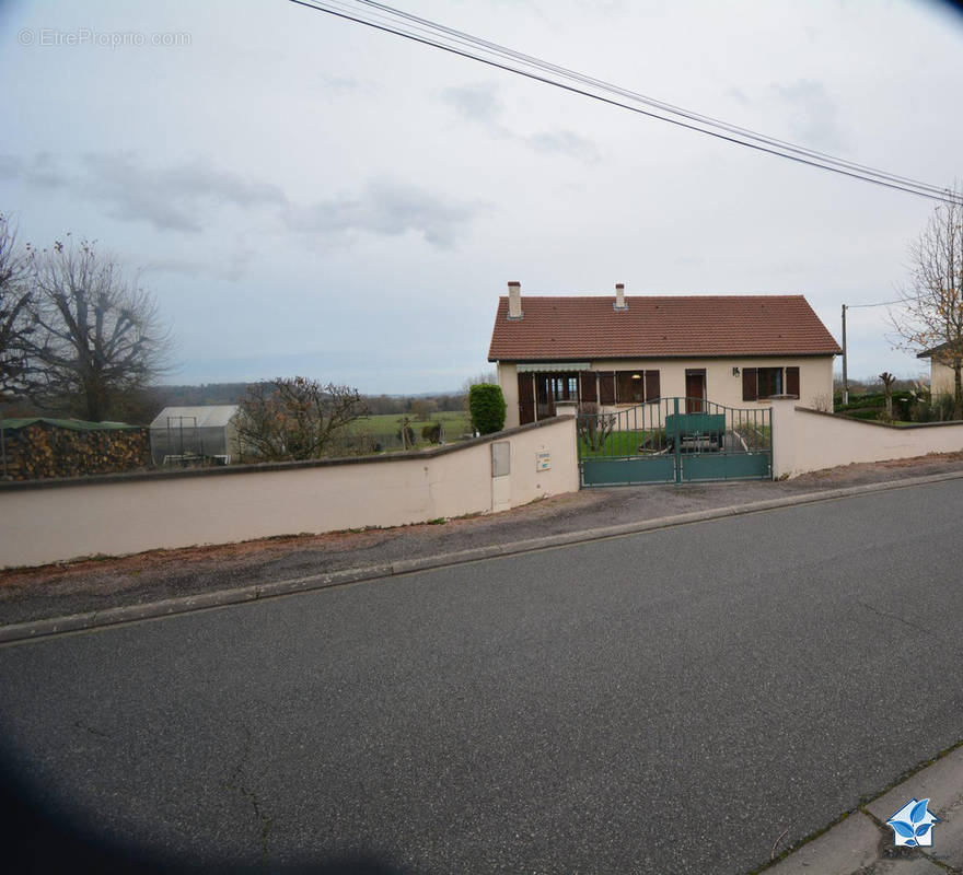 Maison à SAINT-POURCAIN-SUR-SIOULE