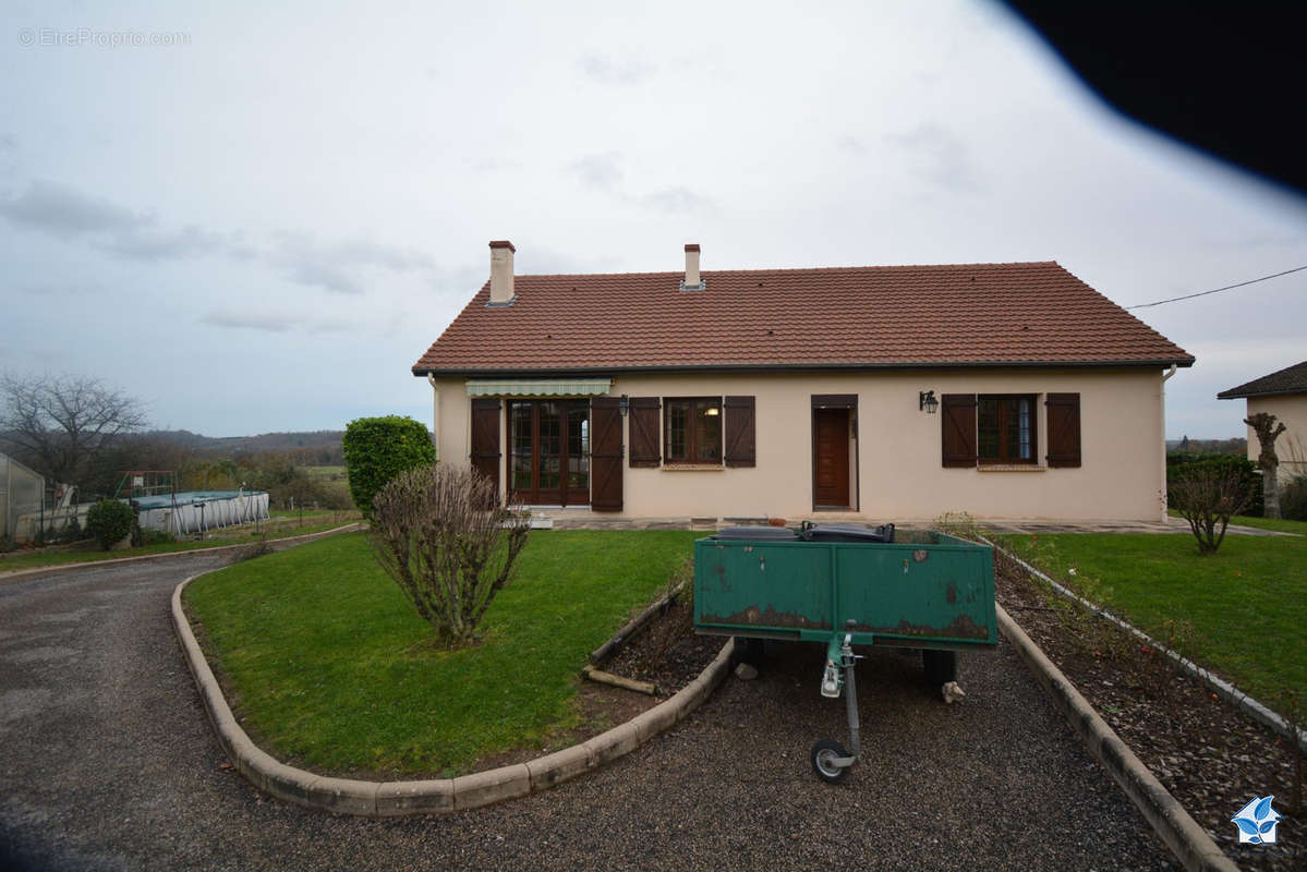 Maison à SAINT-POURCAIN-SUR-SIOULE