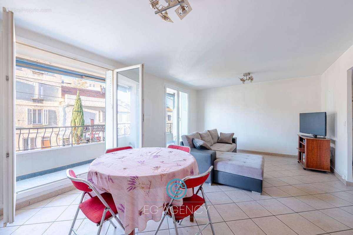 Appartement à MARSEILLE-10E