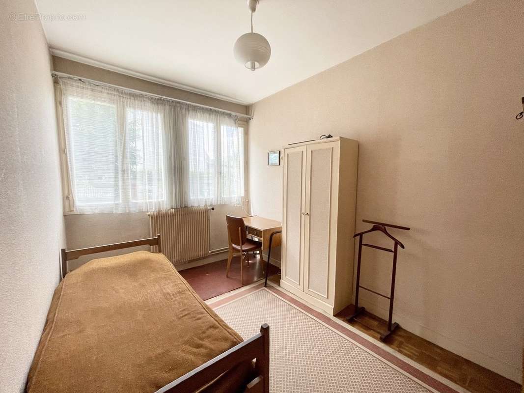 2ème chambre - Appartement à CHATILLON