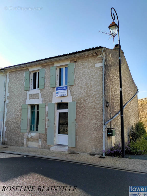 Maison à MEURSAC