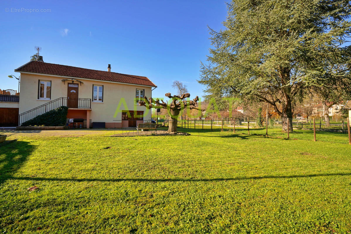 Maison à CESSIEU