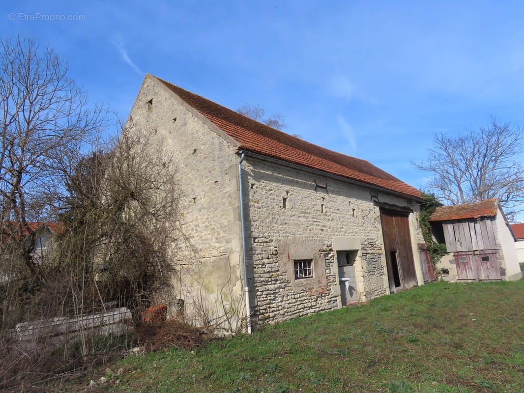 Maison à EFFIAT