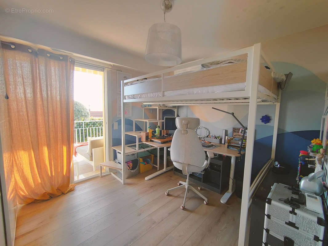 Appartement à ROQUEBRUNE-CAP-MARTIN