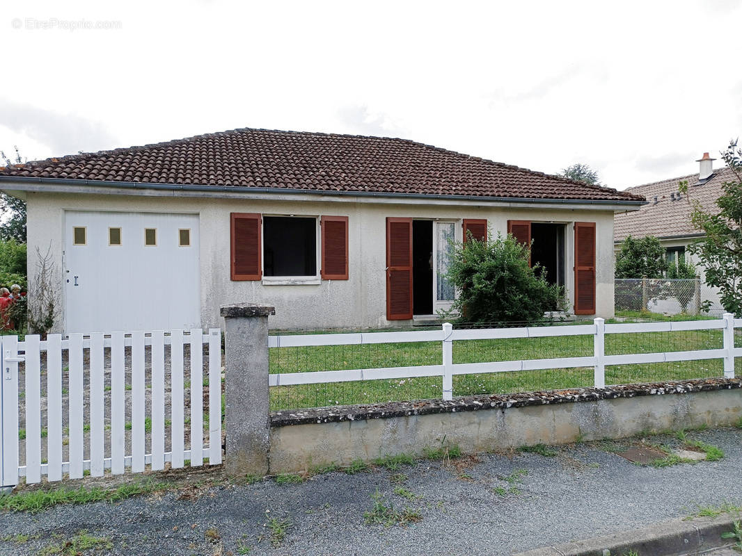 Maison à LE DORAT