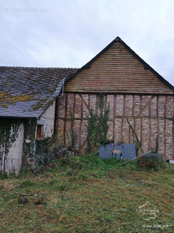 Maison à LANDOUZY-LA-VILLE