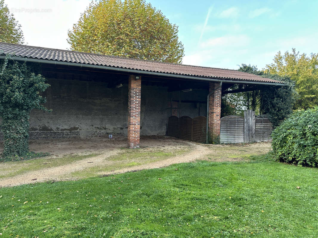 Terrain à SAINT-GALMIER