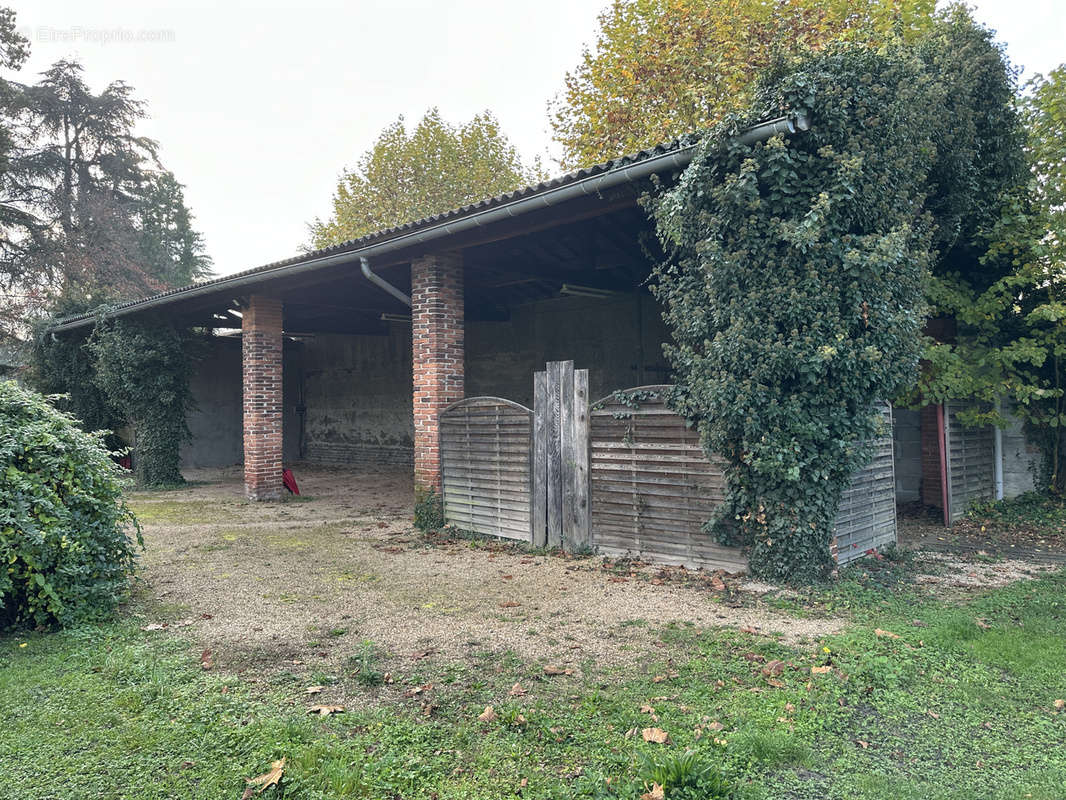 Terrain à SAINT-GALMIER