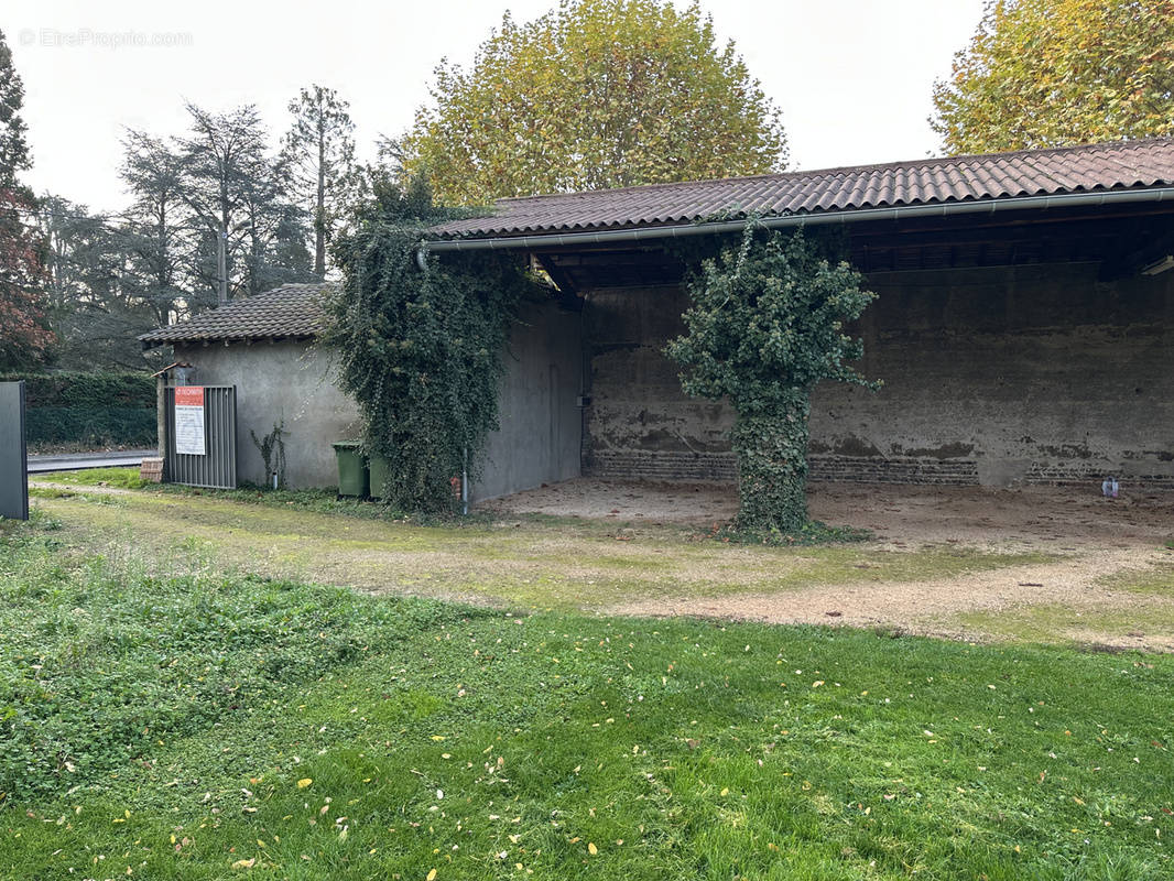 Terrain à SAINT-GALMIER