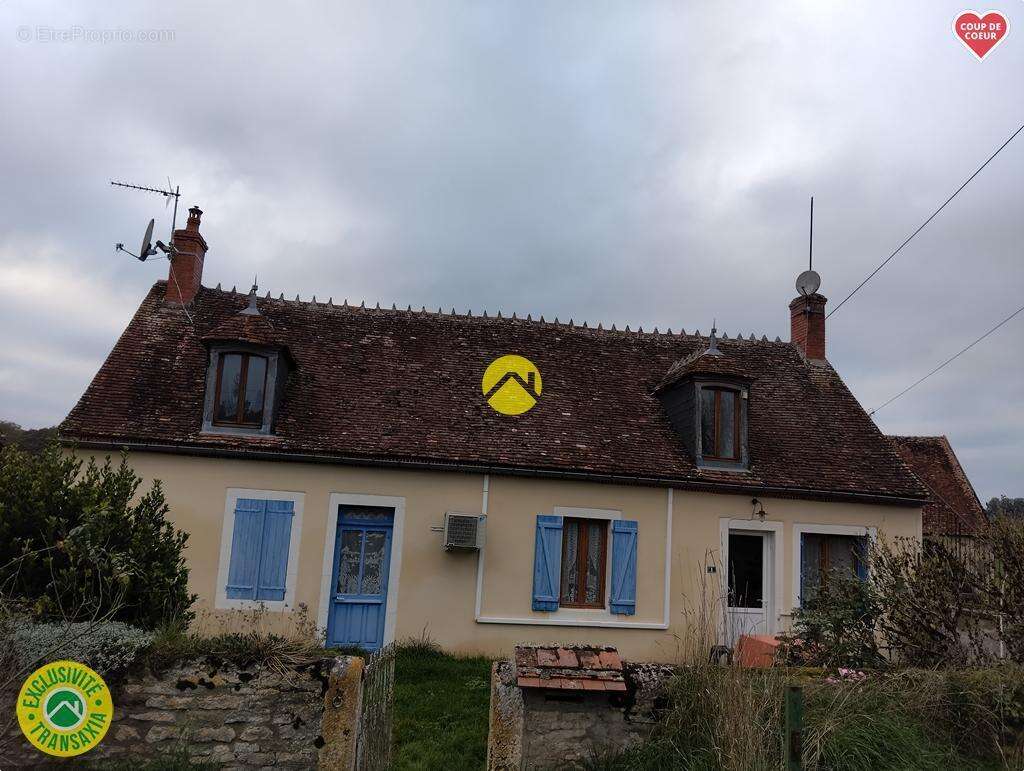 Maison à LURCY-LEVIS