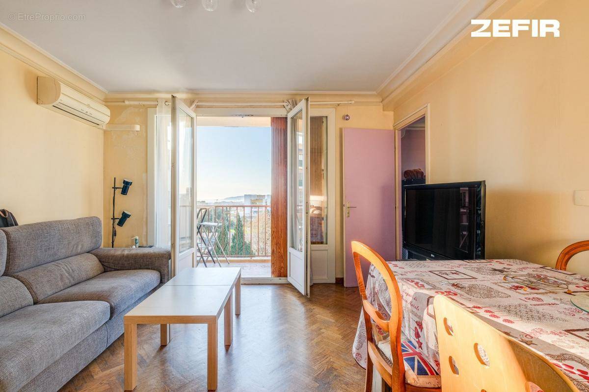 Appartement à MARSEILLE-14E