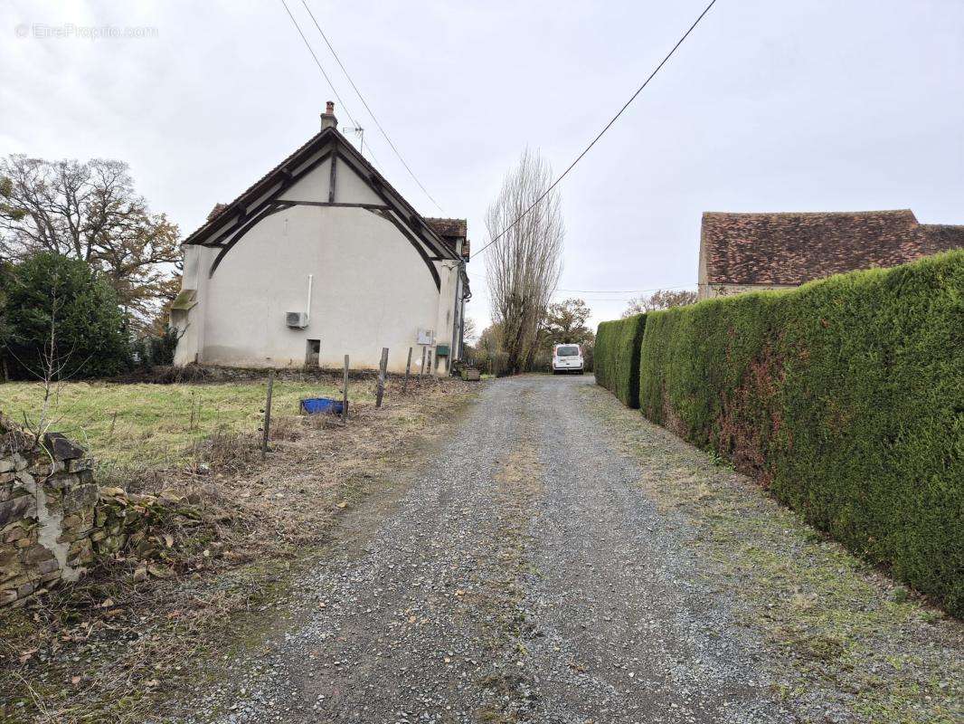 Maison à SAINTE-SEVERE-SUR-INDRE