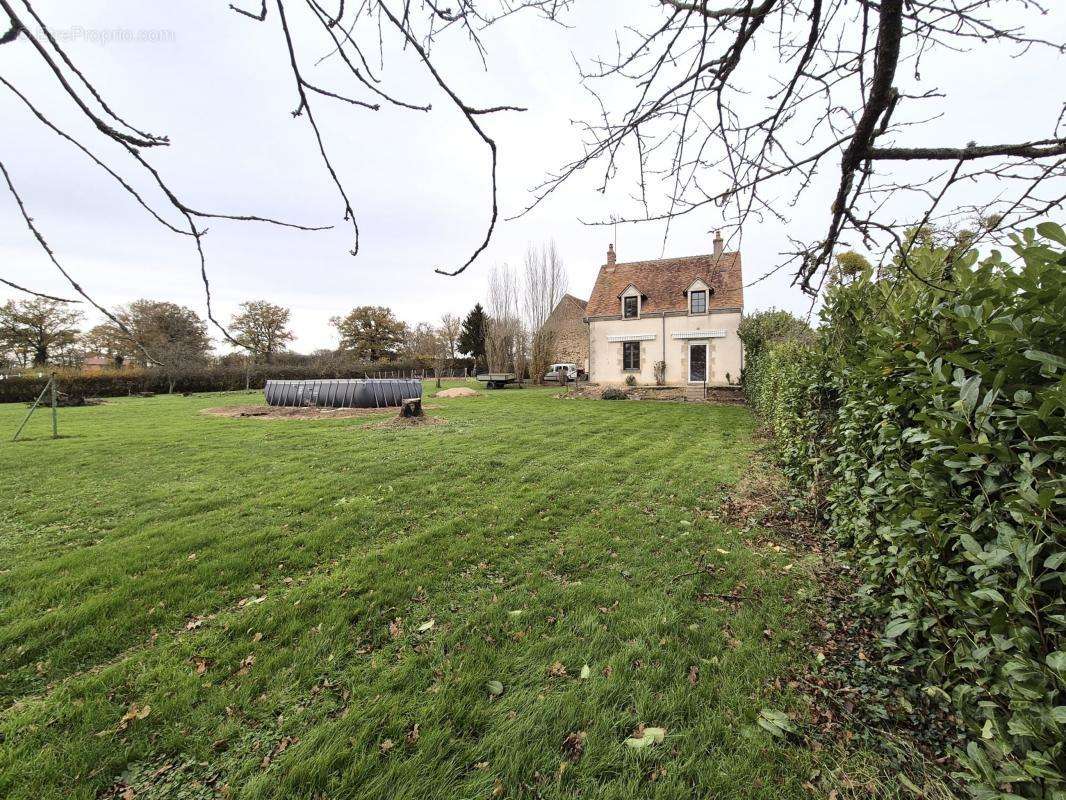 Maison à SAINTE-SEVERE-SUR-INDRE