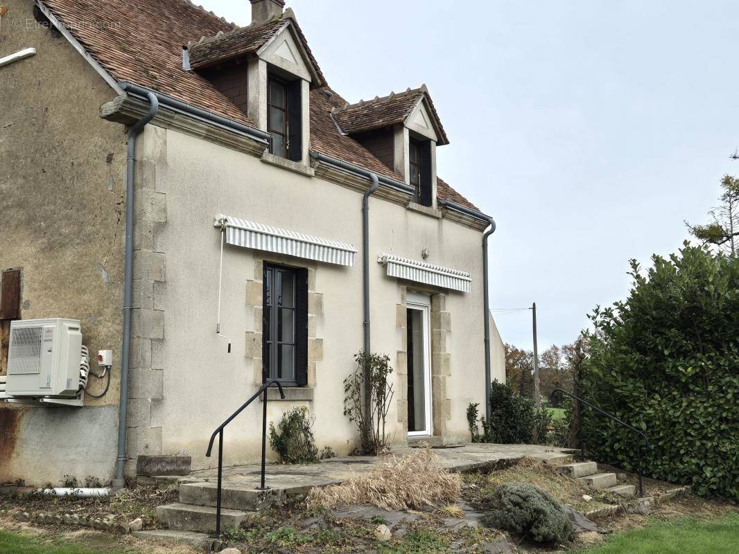 Maison à SAINTE-SEVERE-SUR-INDRE