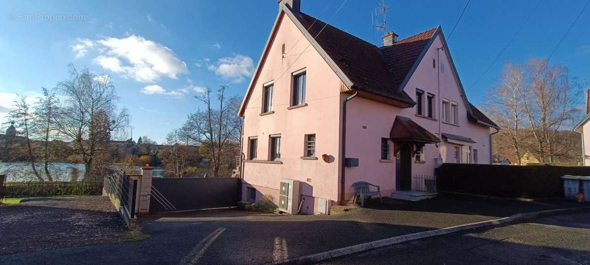 Maison à LUXEUIL-LES-BAINS