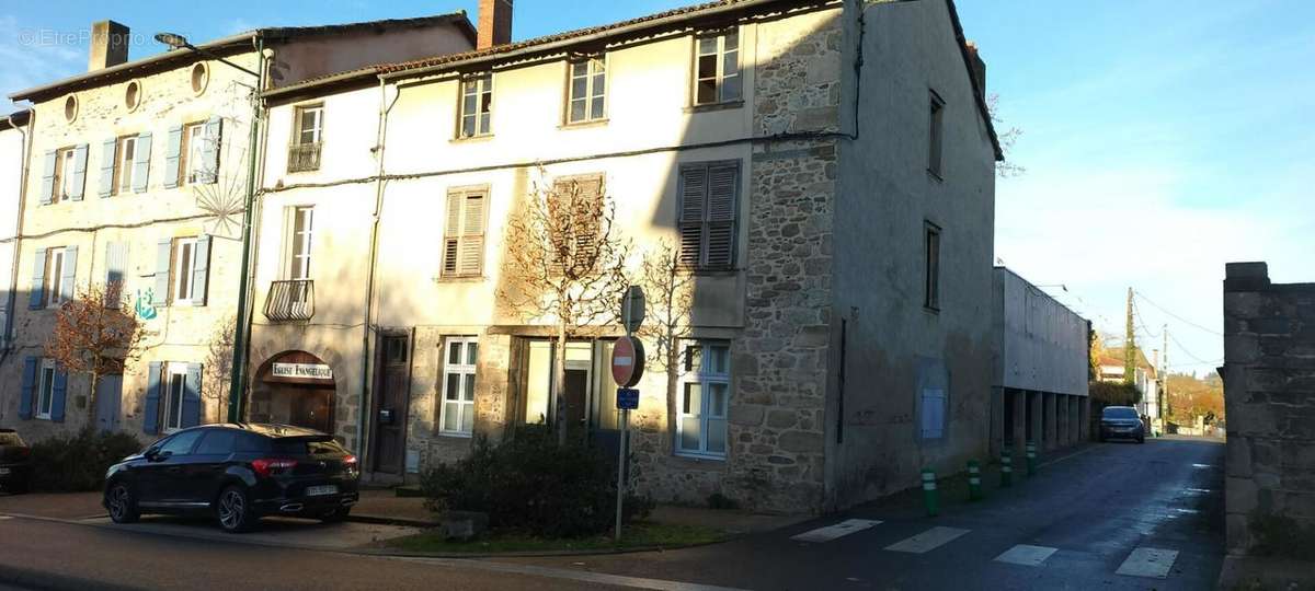 Appartement à SAINT-JUNIEN