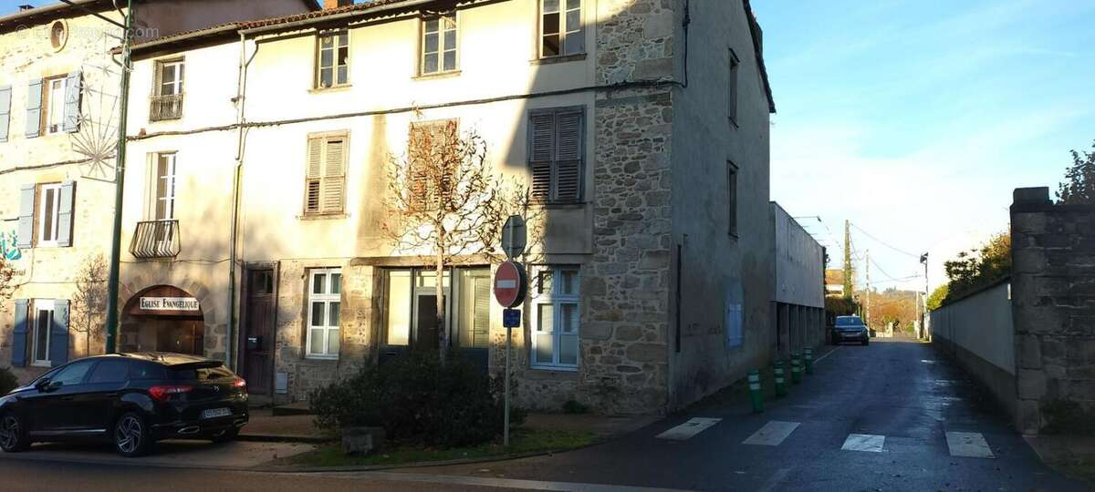 Appartement à SAINT-JUNIEN