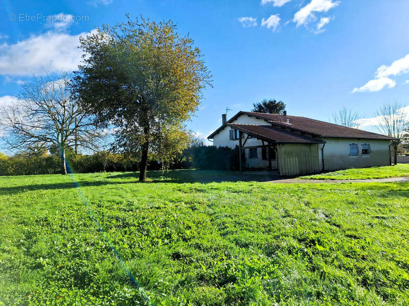 Maison à AIRE-SUR-L&#039;ADOUR