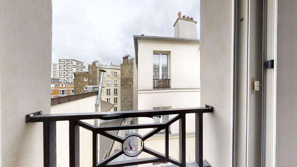 Appartement à PARIS-19E