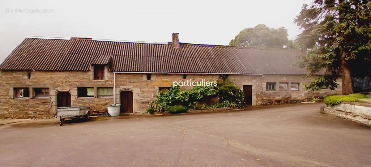 Maison à LANGUIDIC