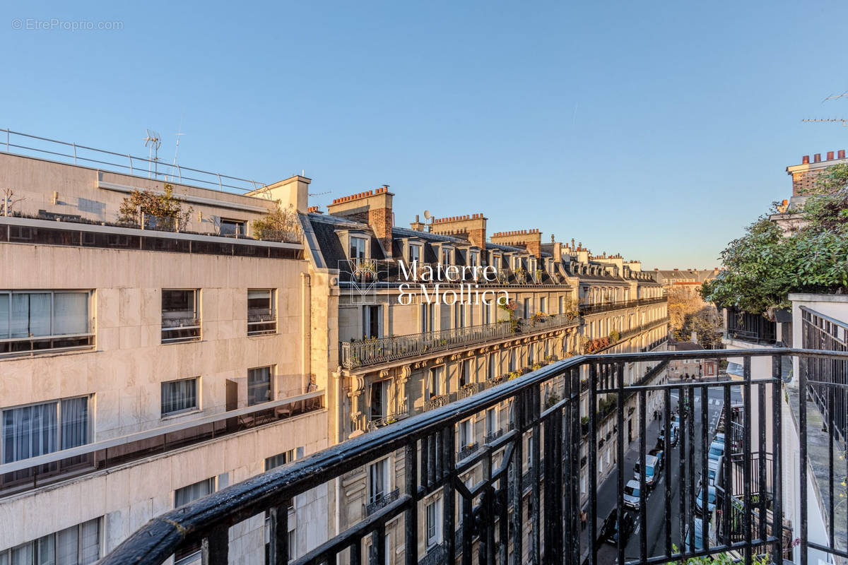 Appartement à PARIS-6E