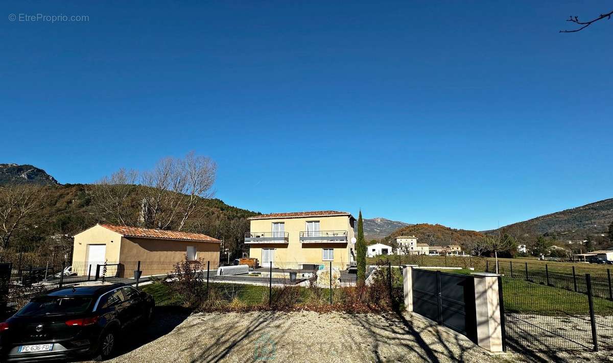 Maison à CASTELLANE