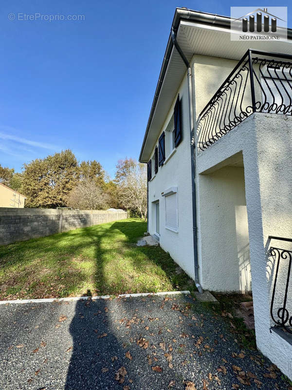 Appartement à AMBARES-ET-LAGRAVE