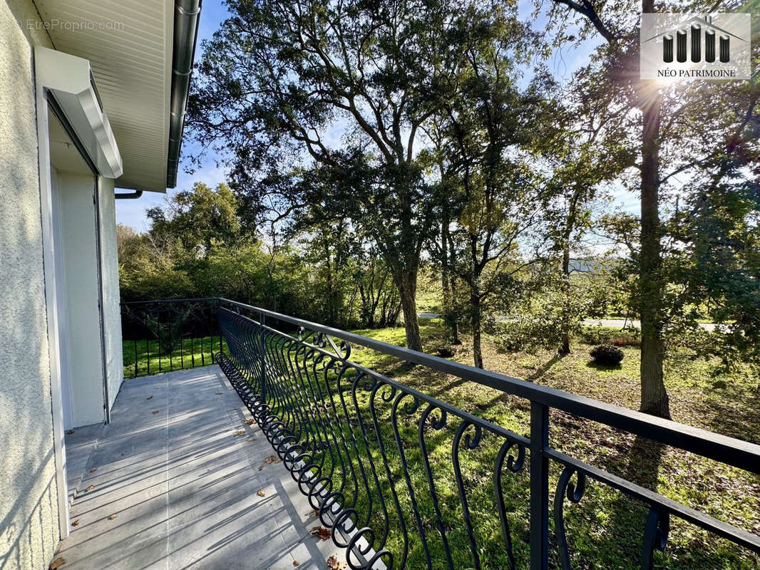 Appartement à AMBARES-ET-LAGRAVE