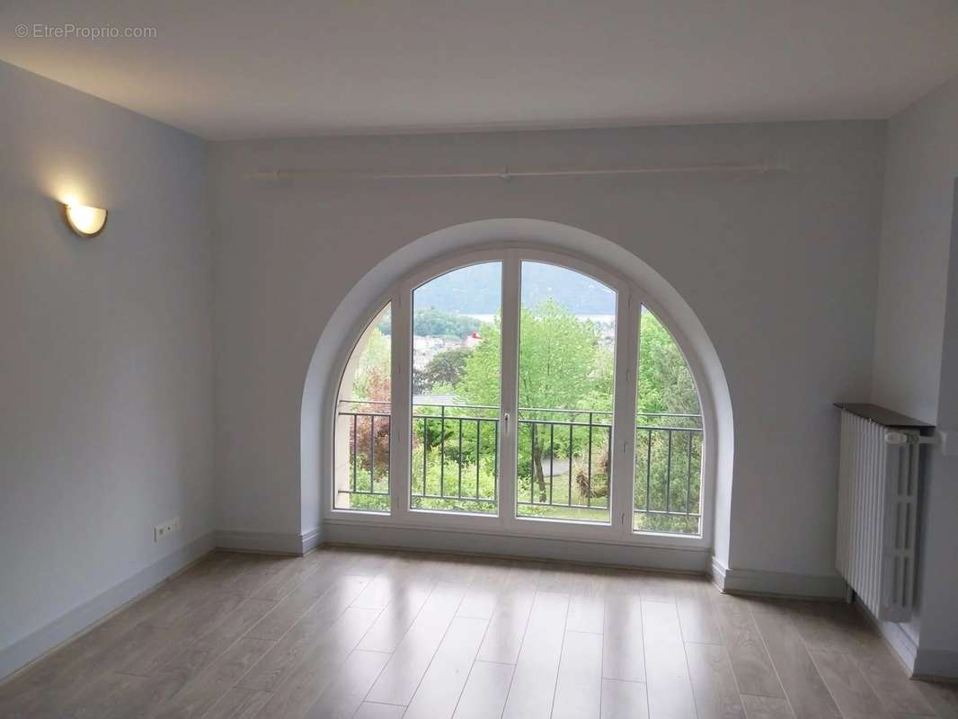 Appartement à AIX-LES-BAINS