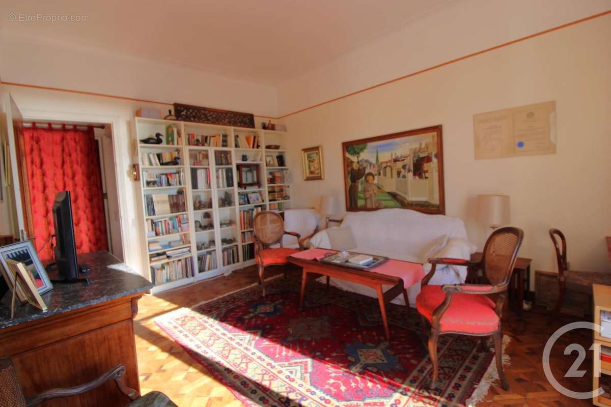 Appartement à MENTON