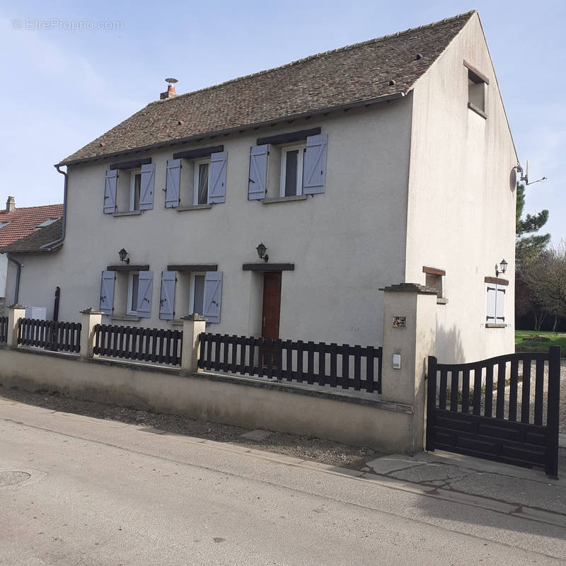 Maison à BOISSY-MAUVOISIN